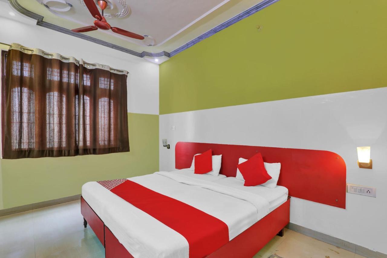 Oyo 82407 K Shree Guest House Varanasi Exterior foto